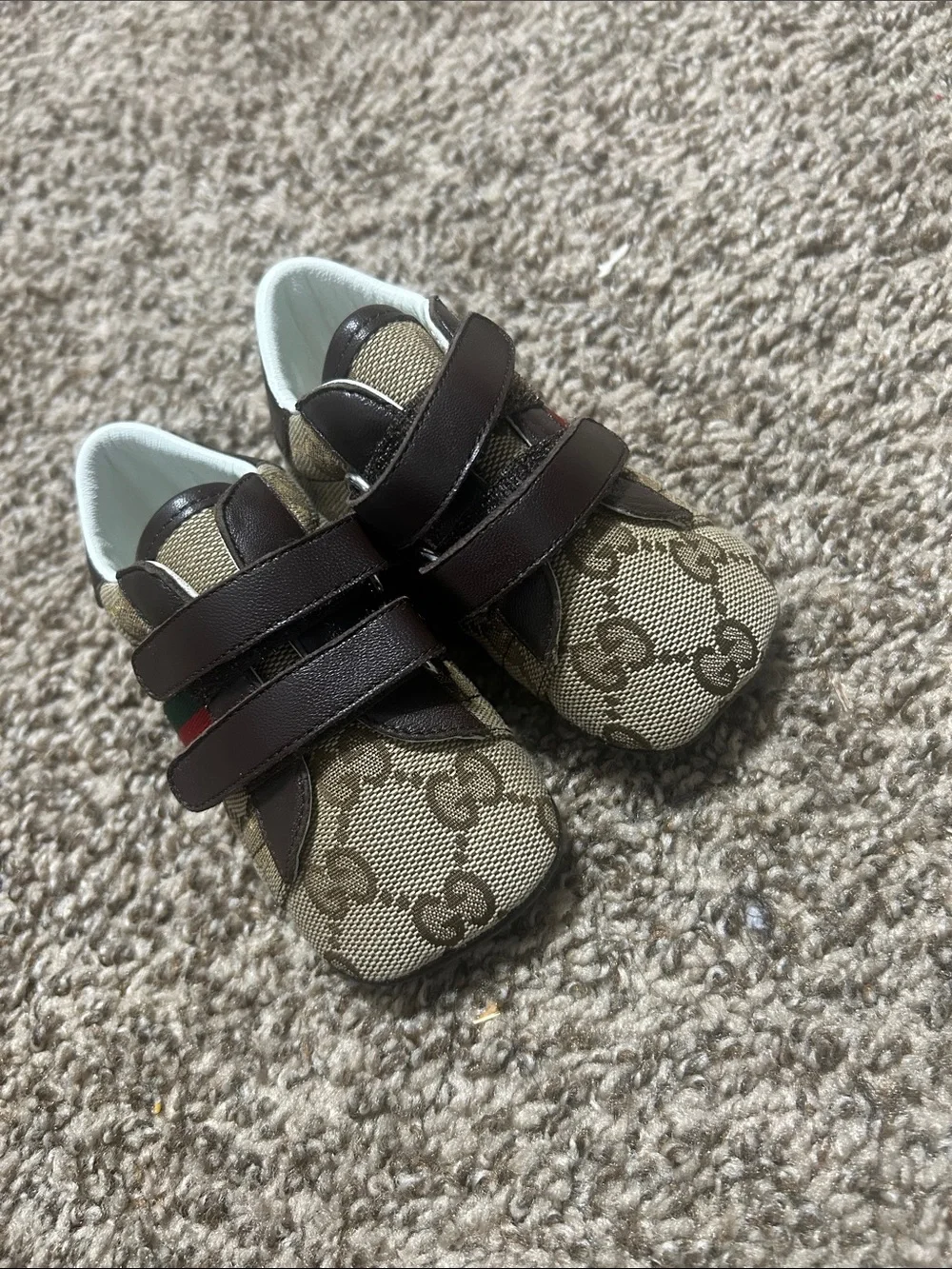 Gucci stripe brown